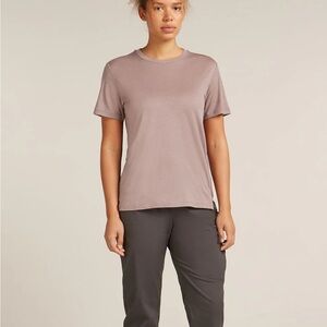 Icebreaker Women's Merino 150 Tech Lite Short Sleeve Relaxed T-Shirt